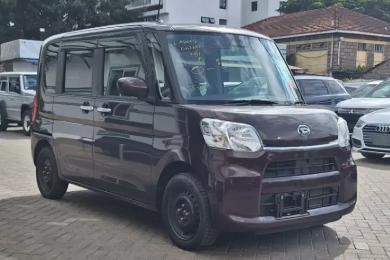 Daihatsu Tanto   - 2018