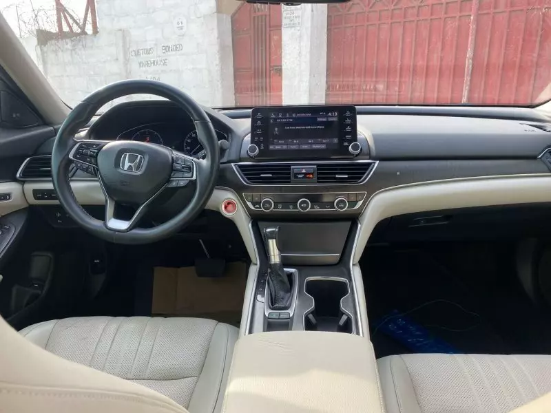 Honda Accord   - 2018