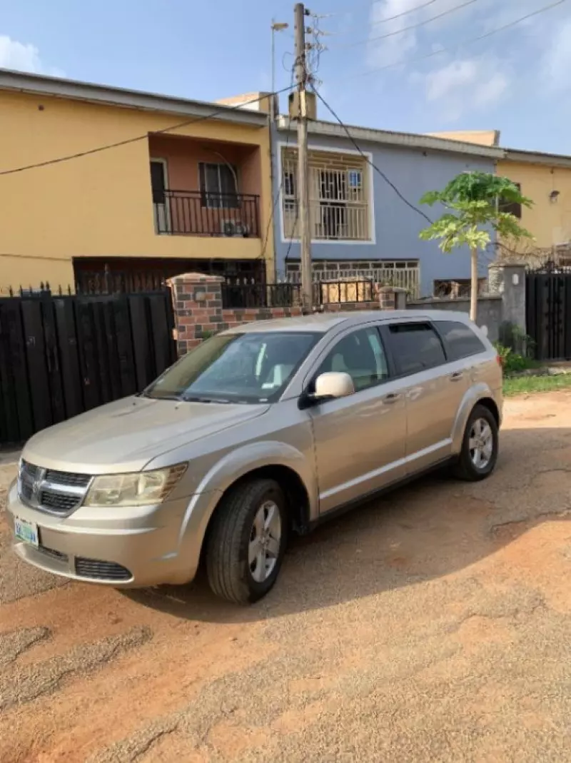 Dodge Journey   - 2009