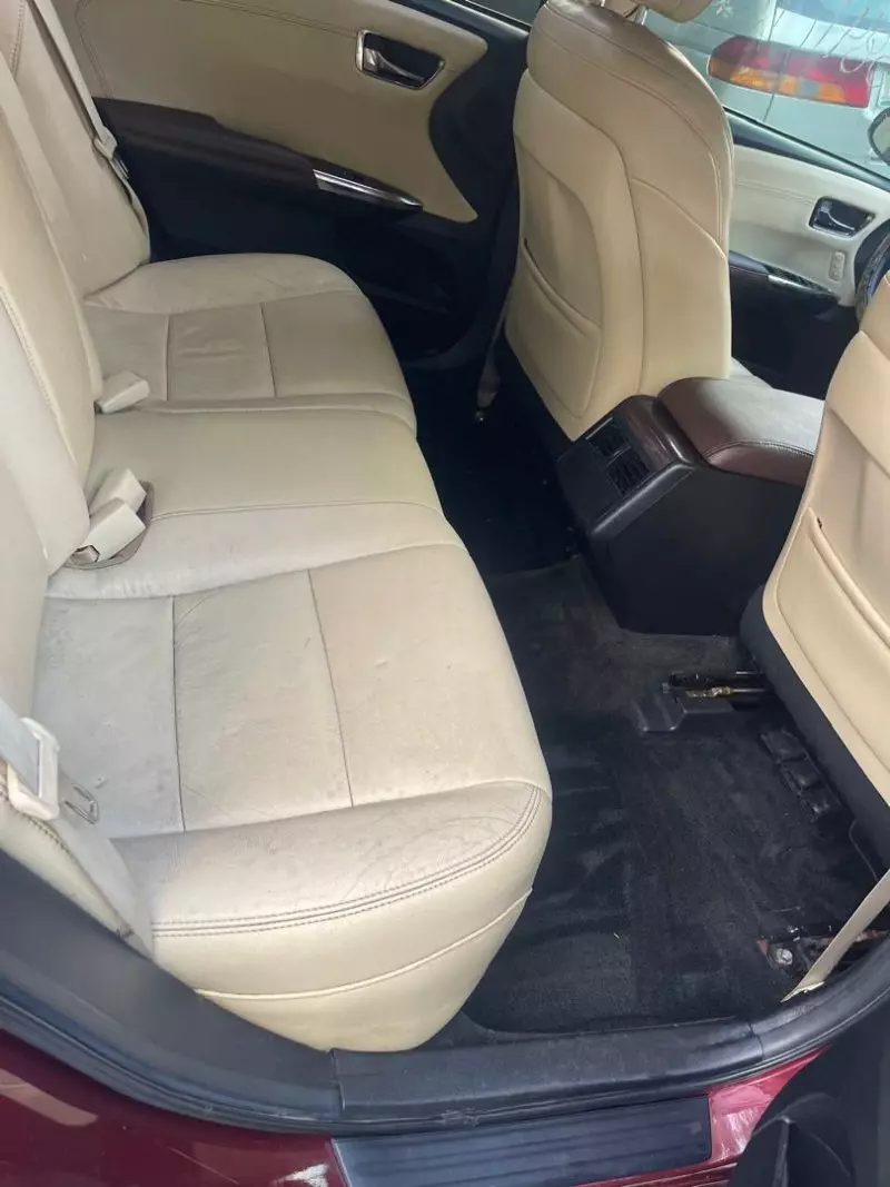 Toyota Avalon   - 2014