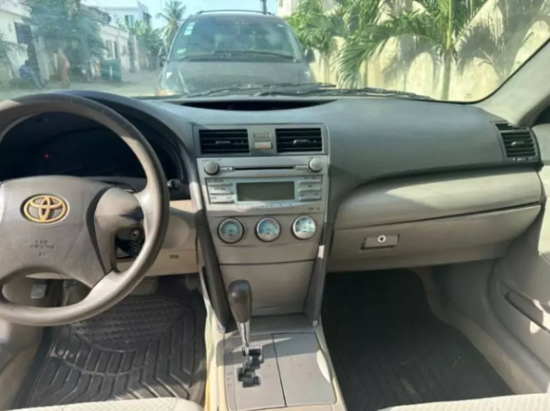 Toyota Camry   - 2008