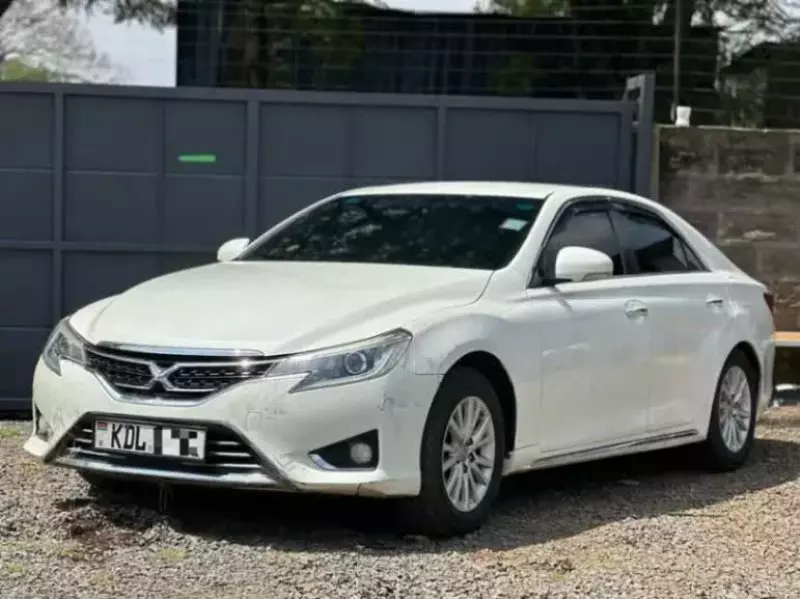 Toyota Mark X   - 2016
