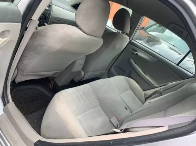 Toyota Corolla   - 2010