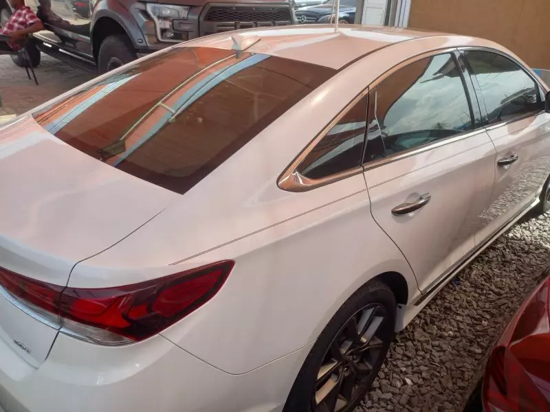 Hyundai Sonata   - 2019