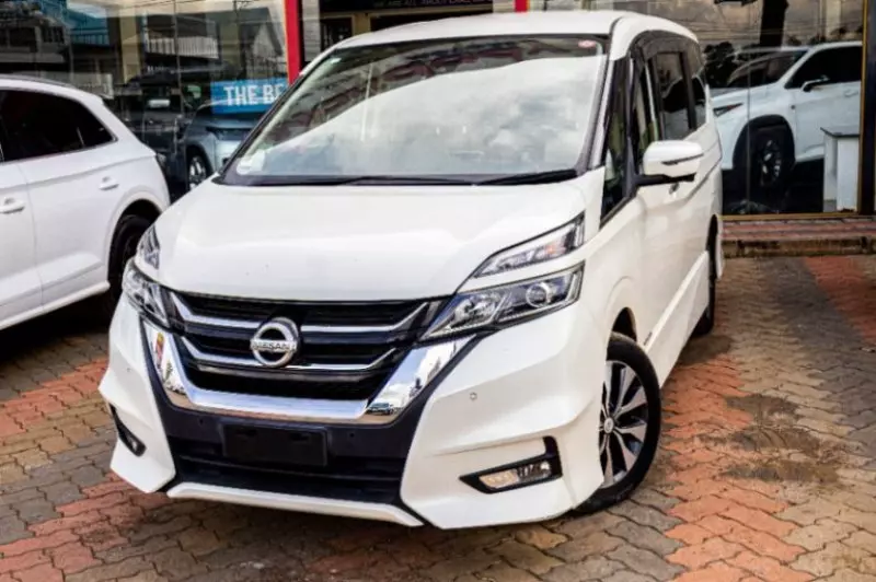 Nissan Serena Hybrid    - 2019