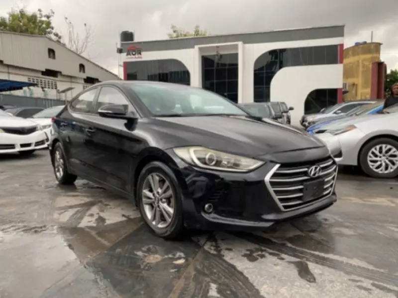Hyundai Elantra   - 2017