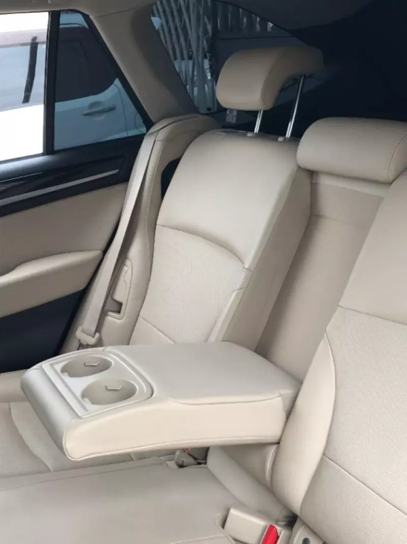 Subaru Outback   - 2018