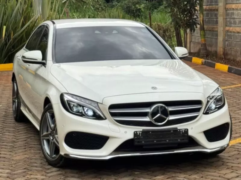 Mercedes-Benz C200   - 2017