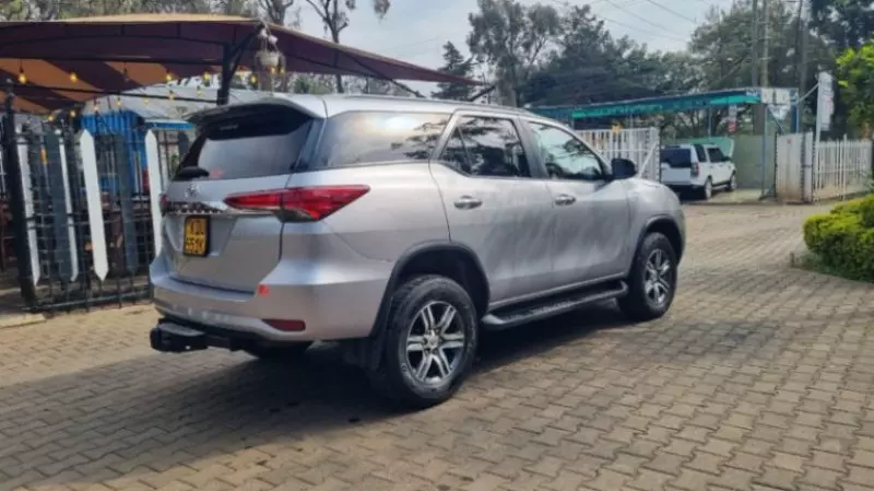 Toyota Fortuner   - 2018