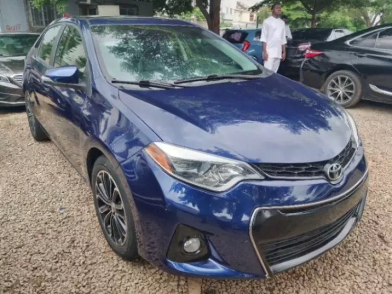 Toyota Corolla   - 2015