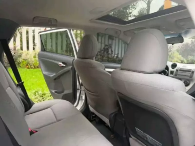 Toyota Matrix   - 2010