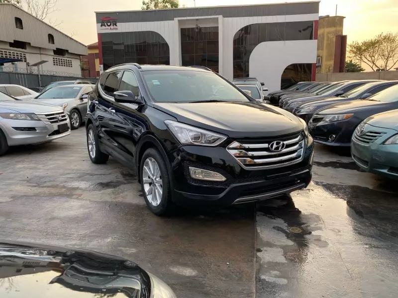 Hyundai Santa FE   - 2013