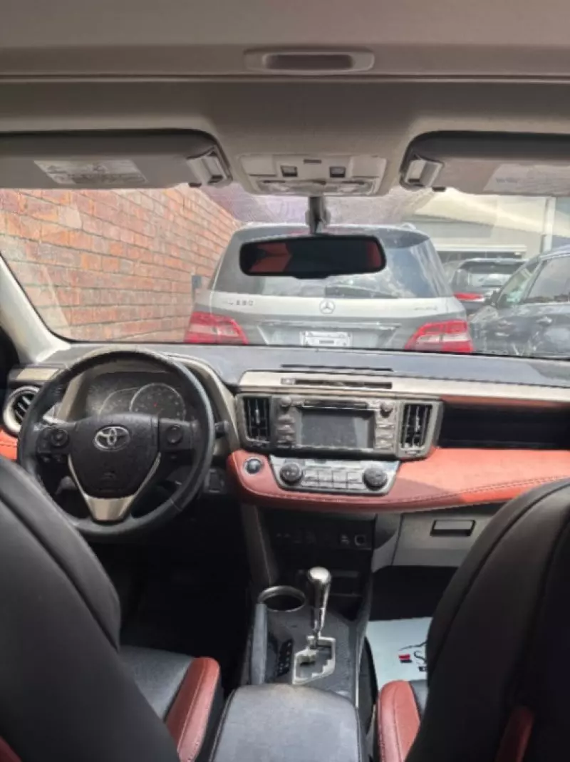 Toyota RAV 4   - 2014