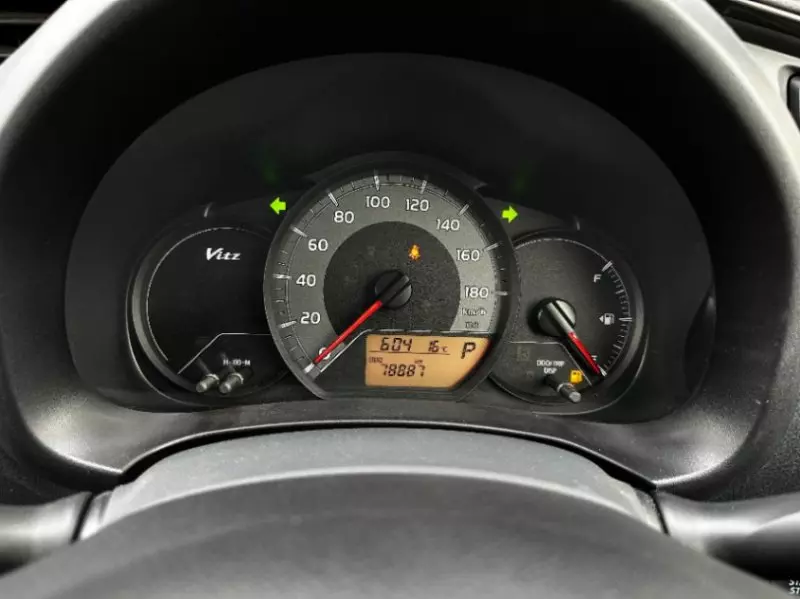 Toyota Vitz   - 2018
