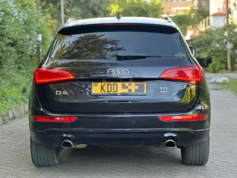 Audi Q5   - 2015