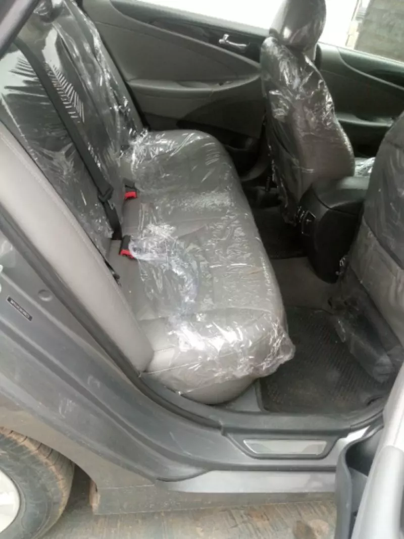 Hyundai Sonata   - 2013