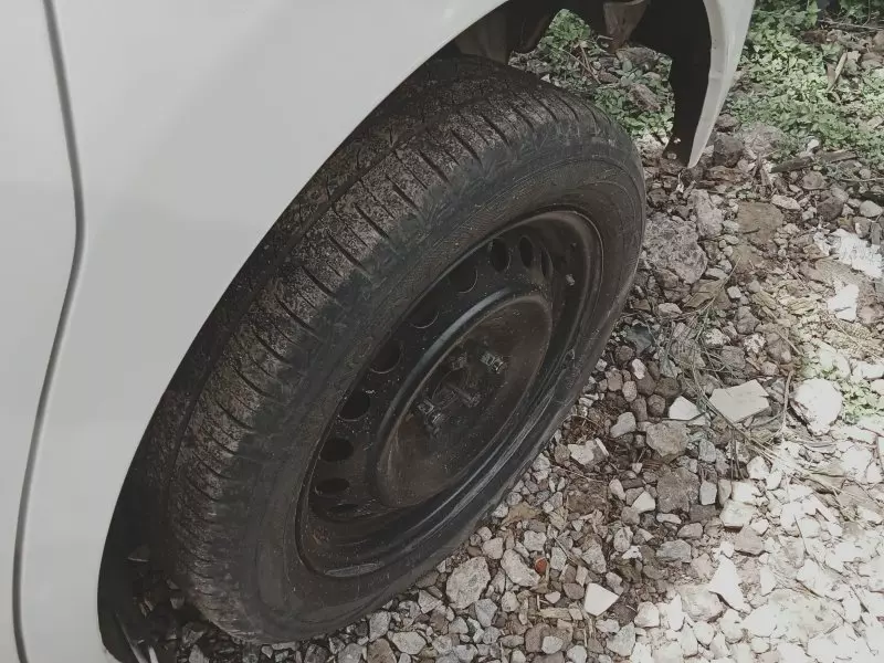 Toyota Ractis   - 2011
