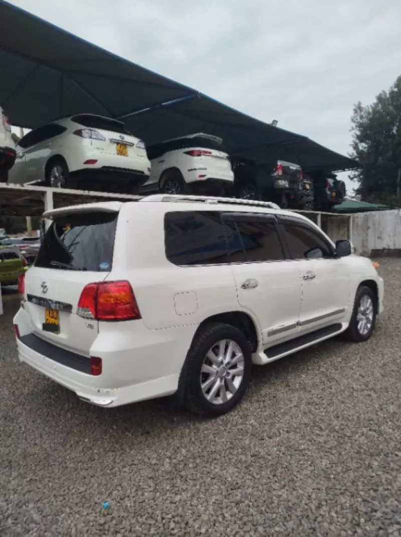 Toyota Landcruiser ZX   - 2016