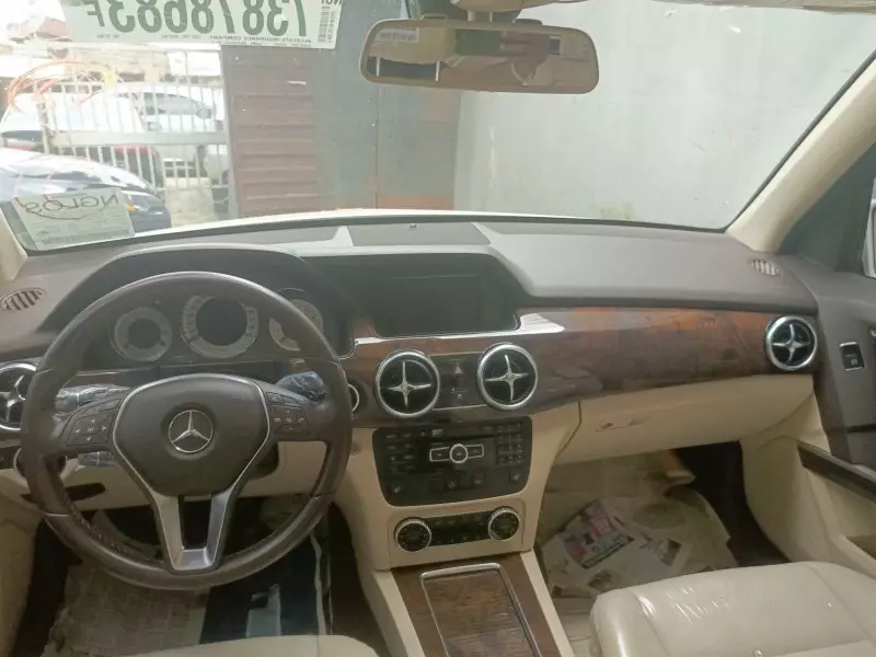 Mercedes-Benz GLK 350   - 2013