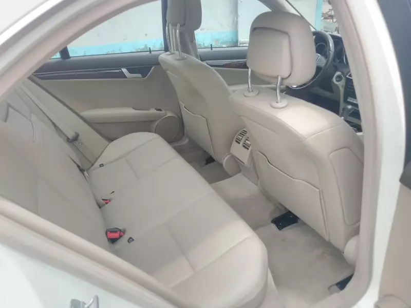 Mercedes-Benz C 300   - 2012