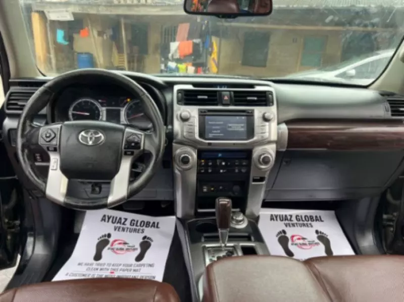 Toyota 4-Runner   - 2014