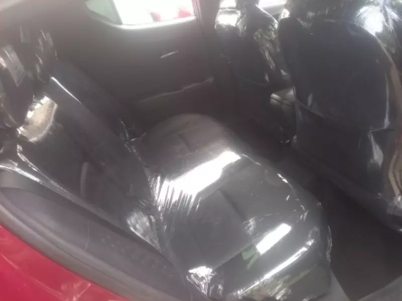 Toyota CH-R   - 2019