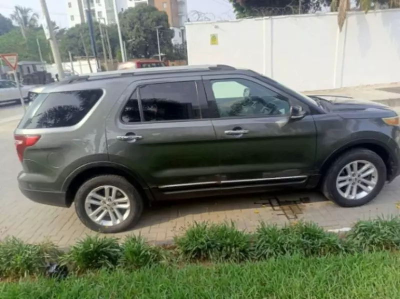 Ford Explorer   - 2014