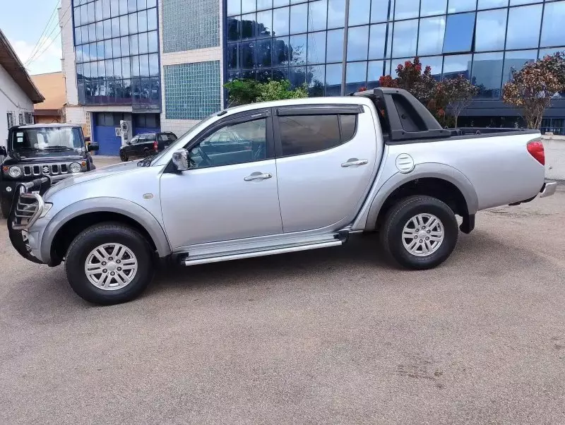 Mitsubishi L200 D/C Sportero A/T   - 2012
