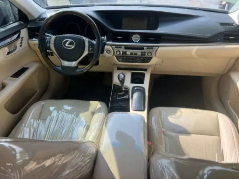Lexus ES 350   - 2013