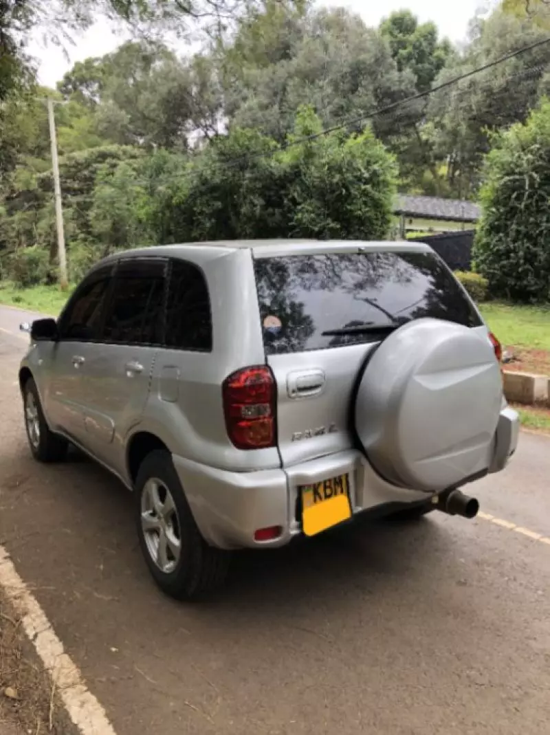 Toyota RAV 4   - 2003