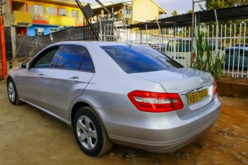 Mercedes-Benz E 250   - 2012