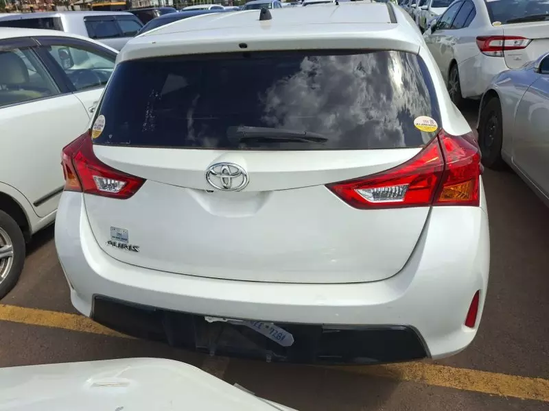 Toyota Auris   - 2013