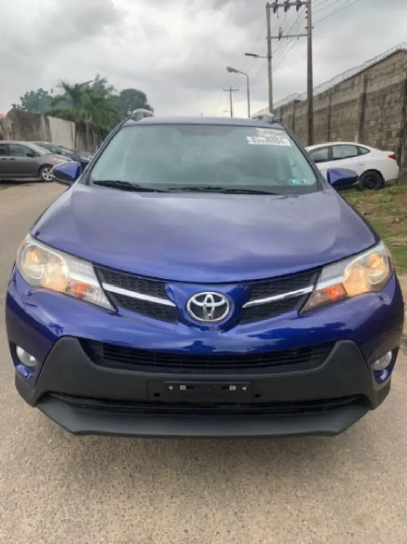 Toyota RAV 4   - 2014