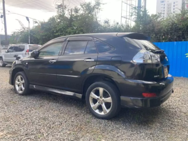 Toyota Harrier   - 2012