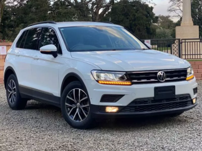 Volkswagen Tiguan   - 2014