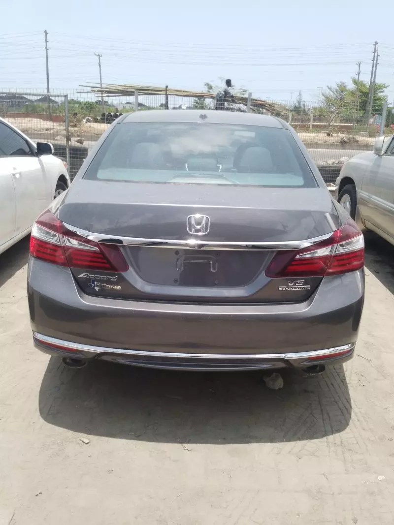 Honda Accord   - 2013