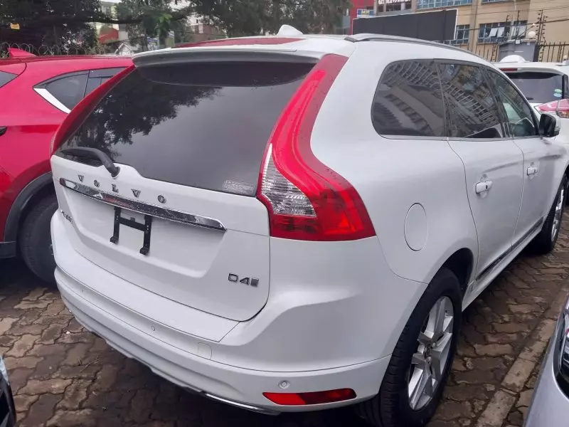 Volvo XC60   - 2017