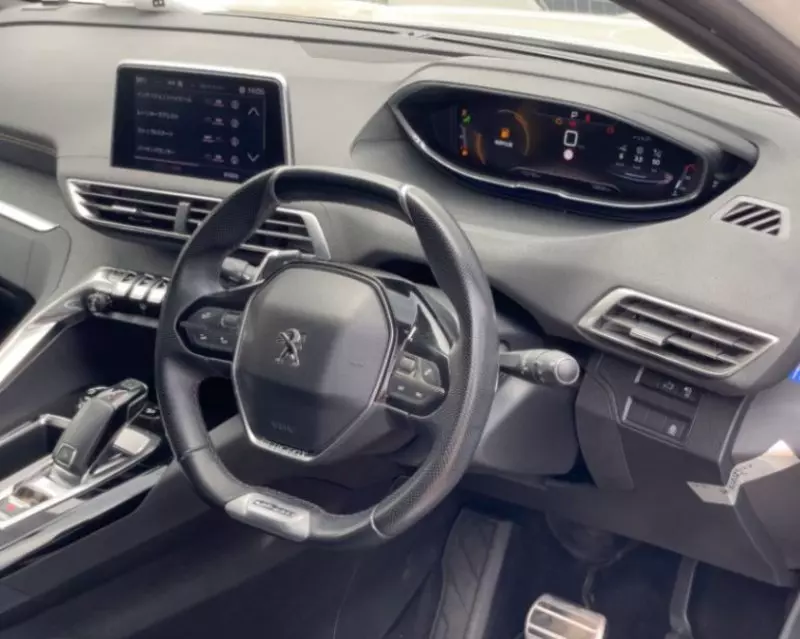 Peugeot 3008   - 2018
