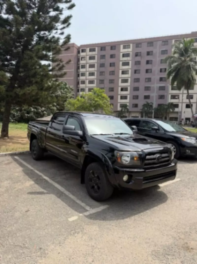 Toyota Tacoma   - 2010