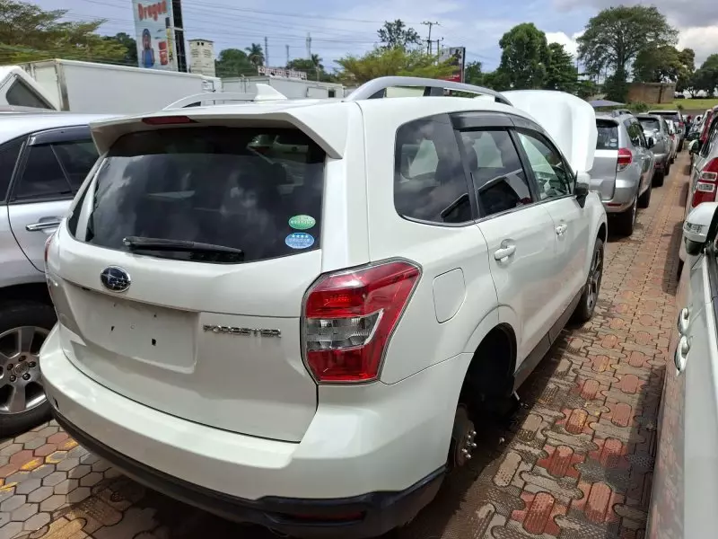 Subaru Forester   - 2015