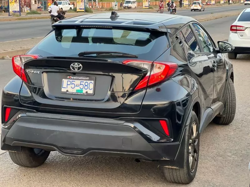 Toyota CH-R   - 2019