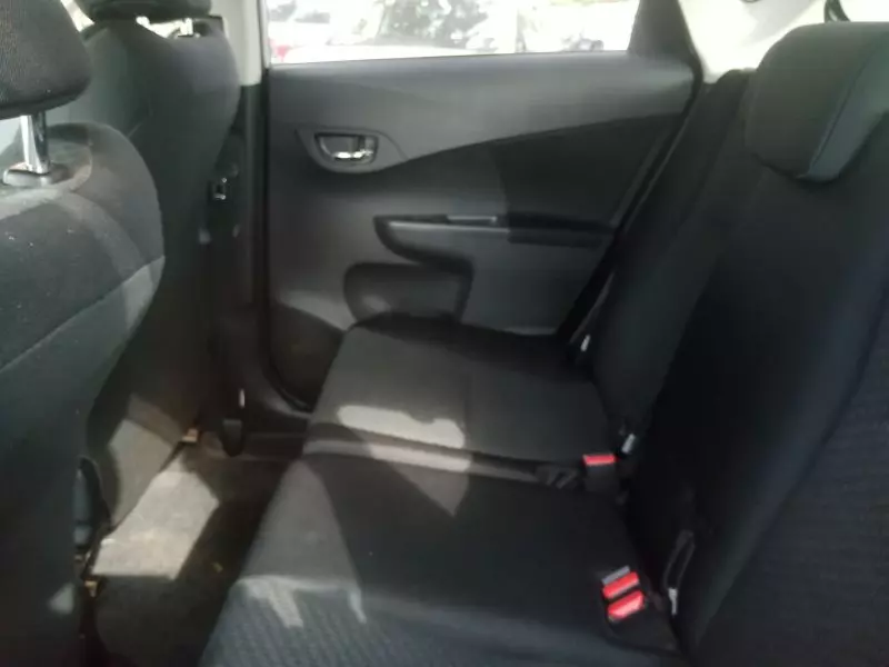 Toyota Ractis   - 2012