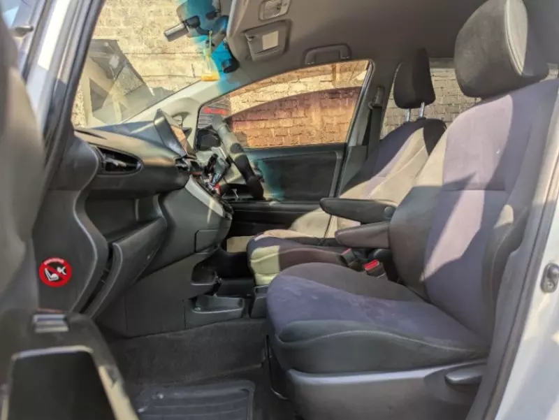 Toyota Wish   - 2013