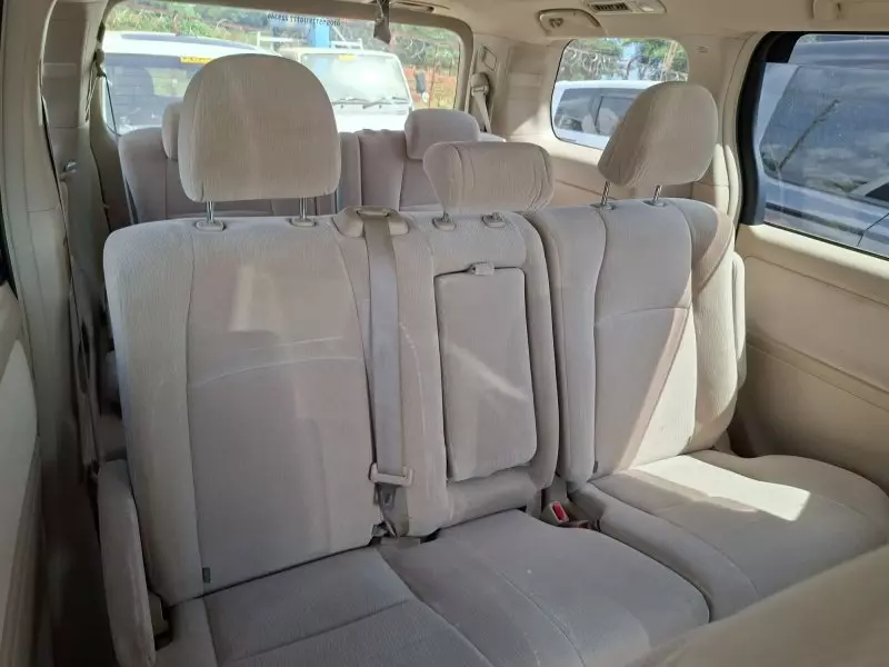 Toyota Alphard   - 2013