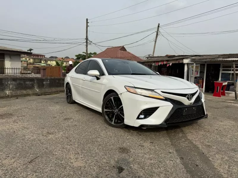 Toyota Camry   - 2020