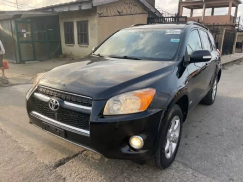 Toyota RAV 4   - 2012