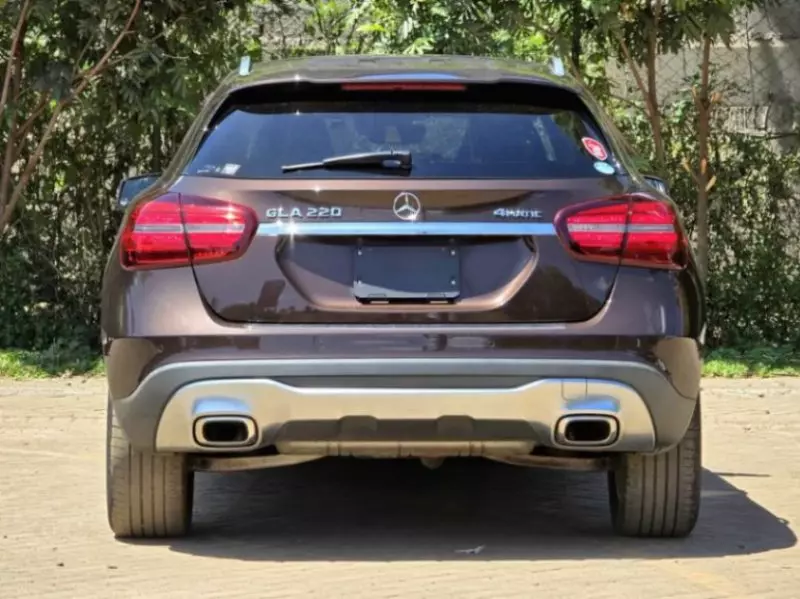 Mercedes-Benz GLA 200   - 2017