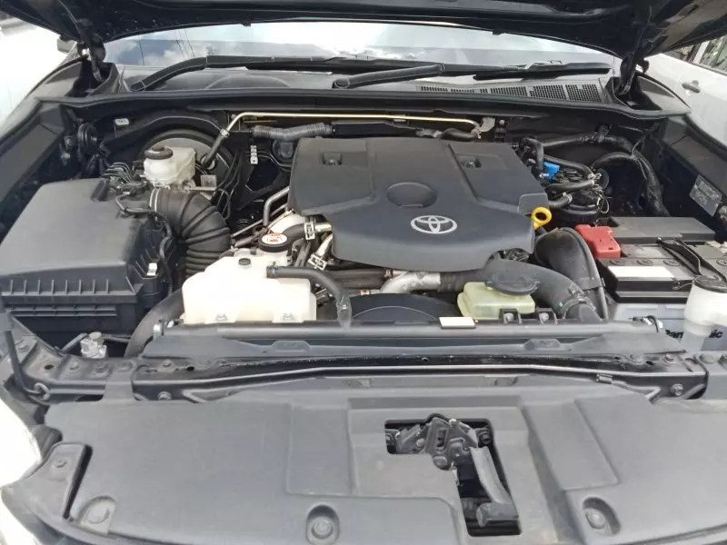 Toyota Hilux   - 2018