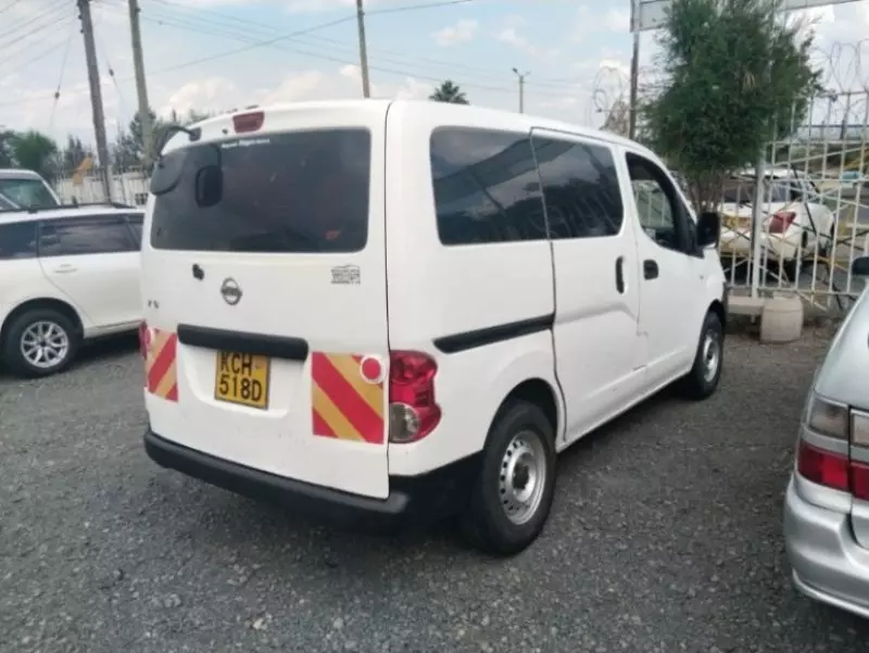Nissan NV200   - 2009