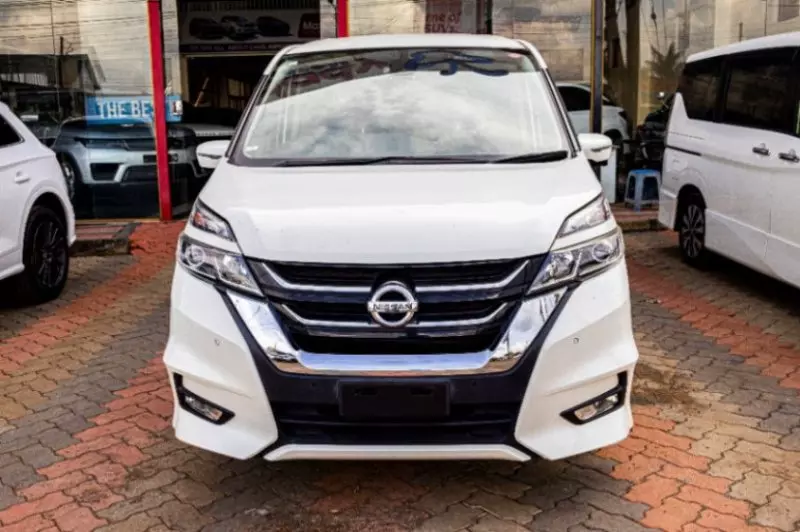 Nissan Serena Hybrid    - 2019